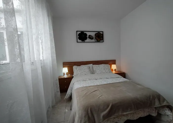 It Home - 2 Private Apartments